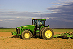 Trator 8430 (310cv)